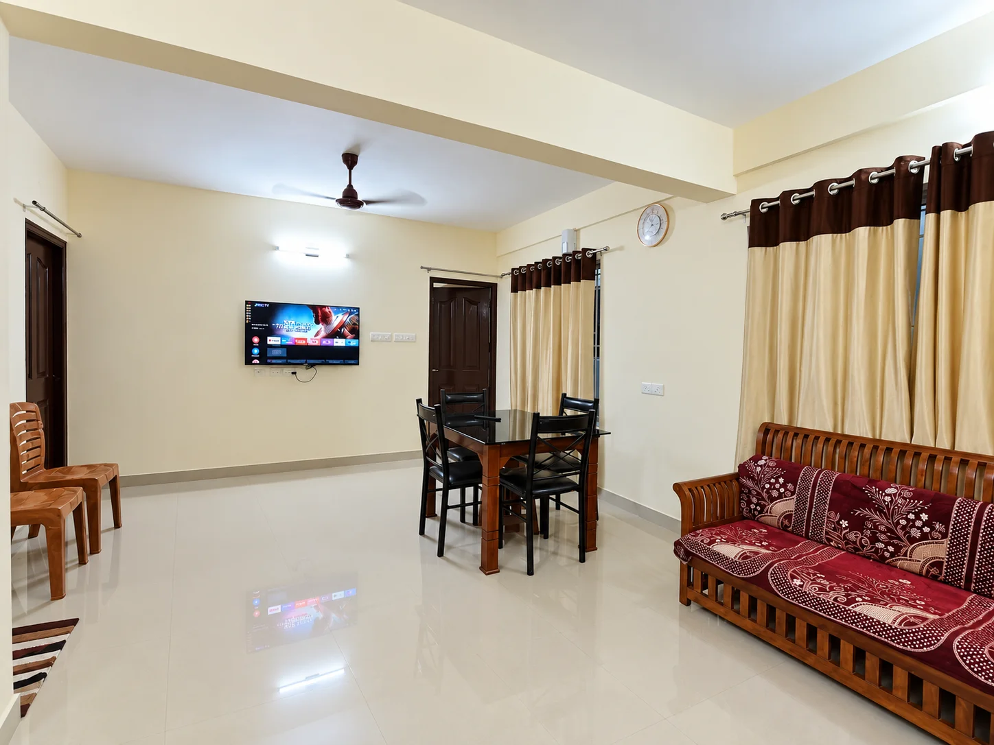 Fully Furnished 2BHK at Changampuzha Park - Changampuzha Park, Kochi