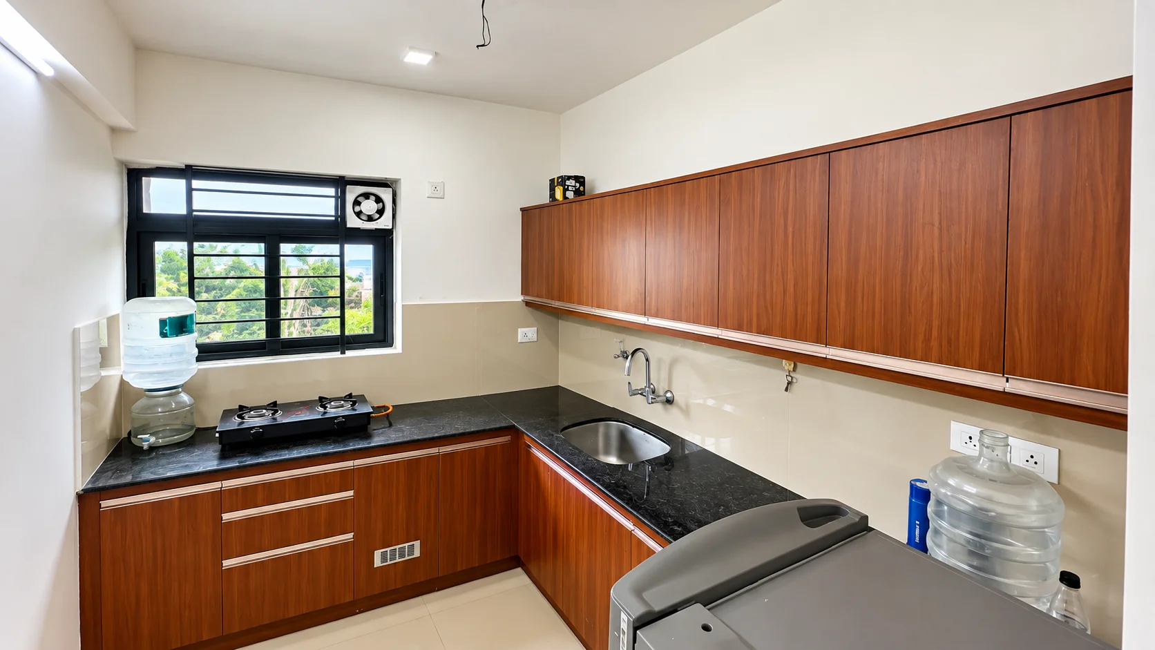 Fully Furnished 2BHK on 2nd floor at Edappally — photo 8