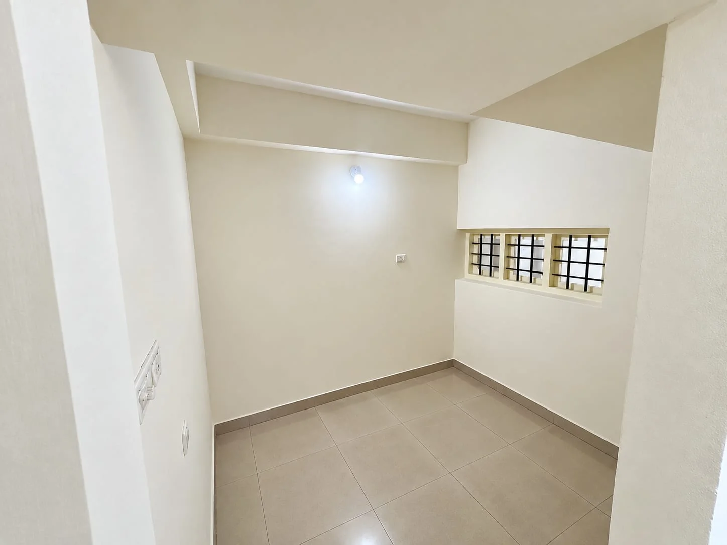 Semi Furnished 2BHK on 4th floor at Edappally — photo 3